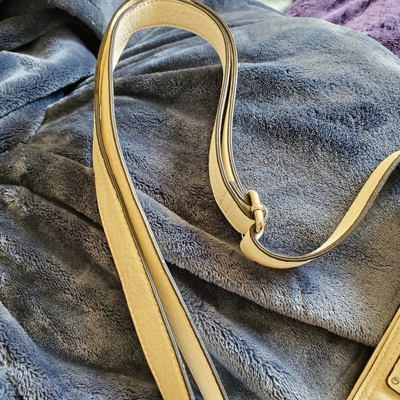 COPY - RARE Vintage Cross Body New! No Tags 💜 - Picture 6 of 9